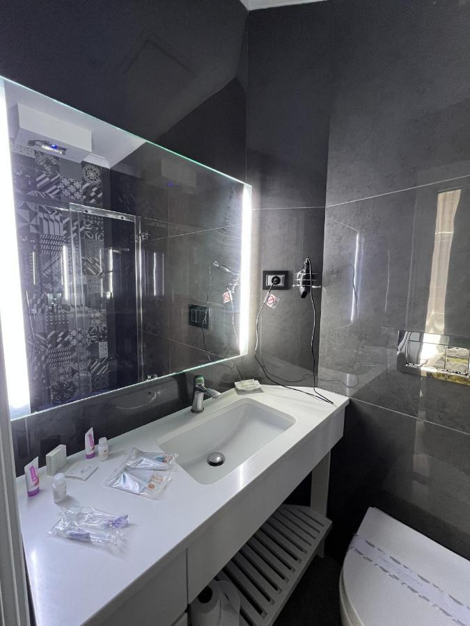 Bed and Breakfast Relais Piazza Vittoria à Naples Extérieur photo